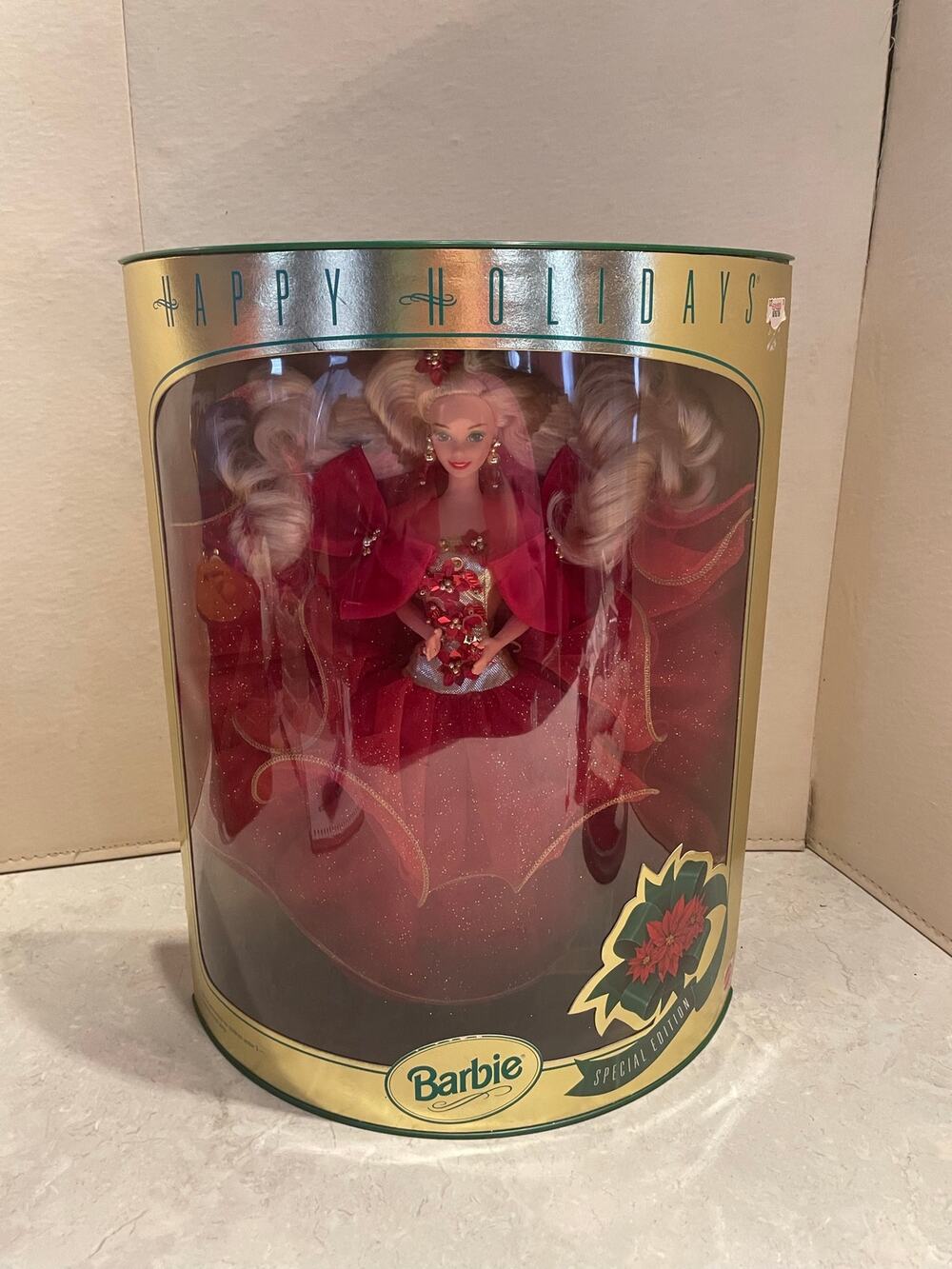 Vintage Barbie 1993 Happy Holiday Special Edition red gown, blonde hair NIB